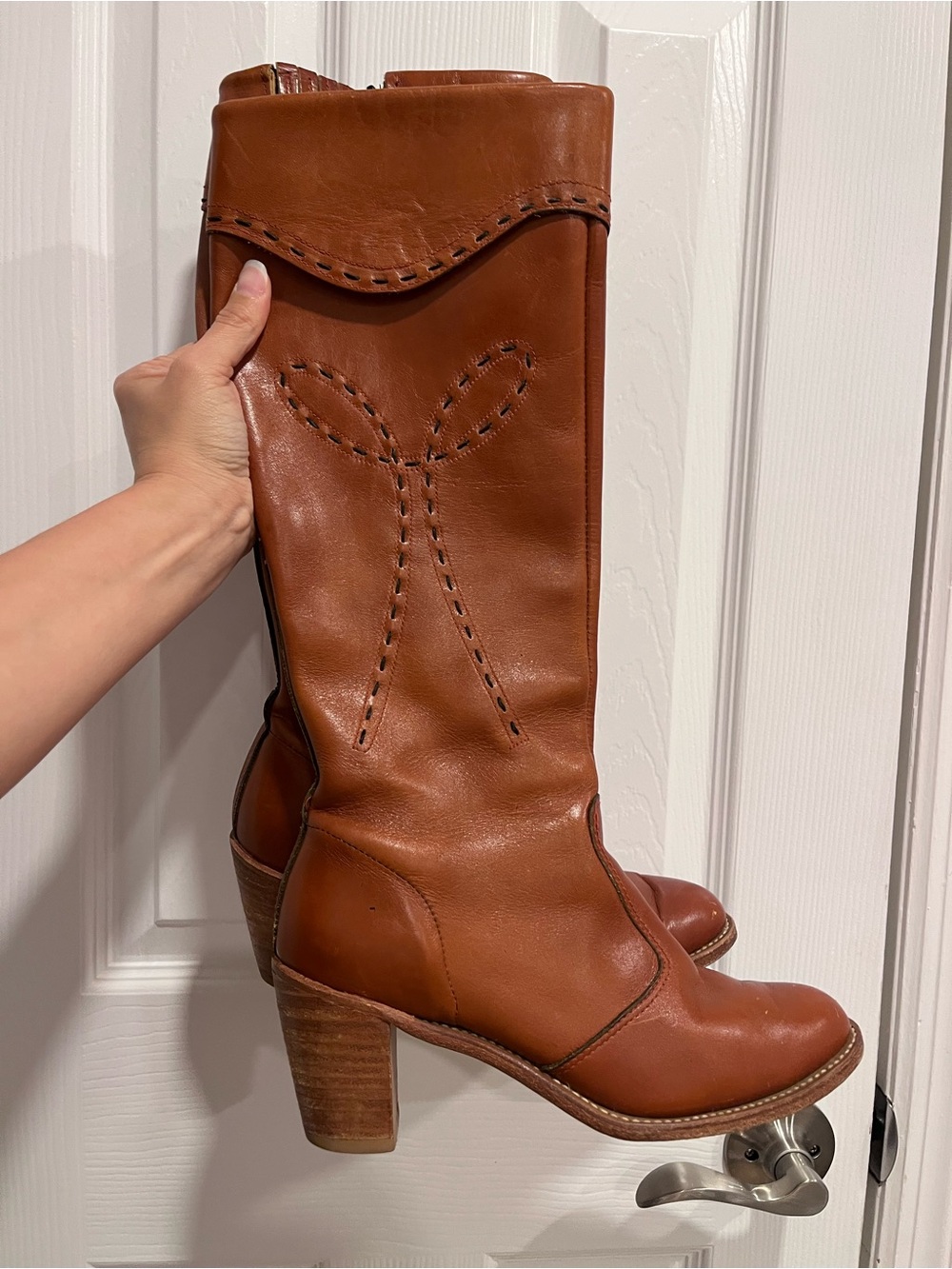 Women's Dingo vintage cognac leather campus boots size 9
